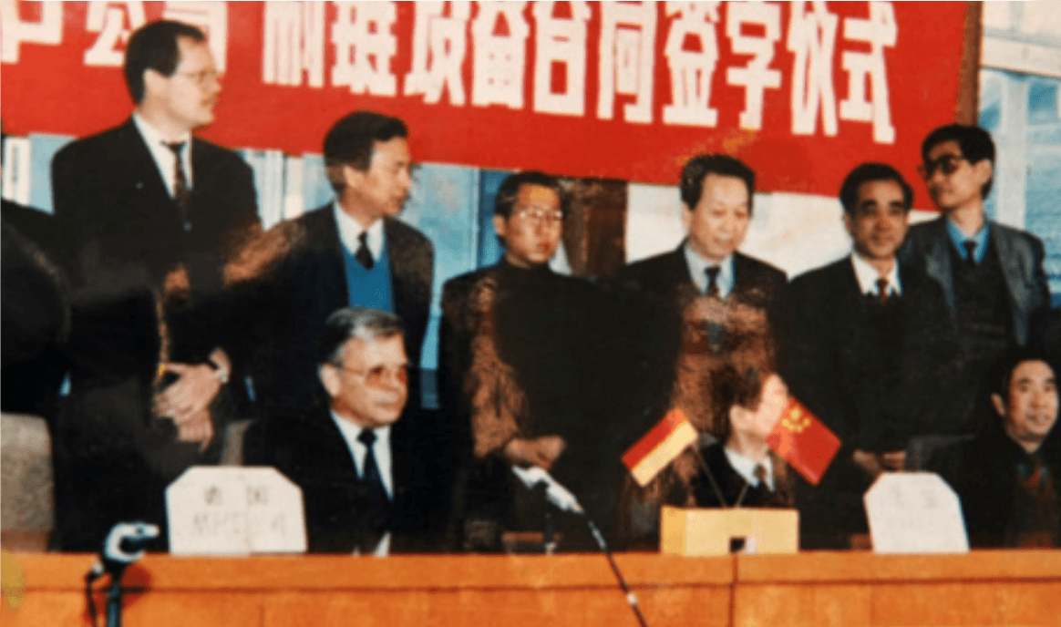 进口设备大规模引进与装 备升级改造；